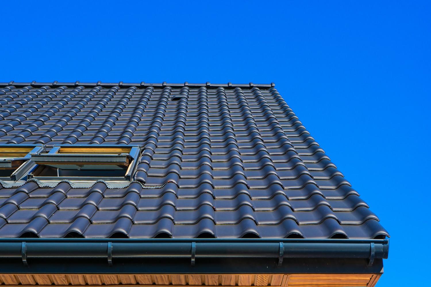 Roof Replacement Essentials: Choosing Strong Roofing Materials with Premium Roof Tiles